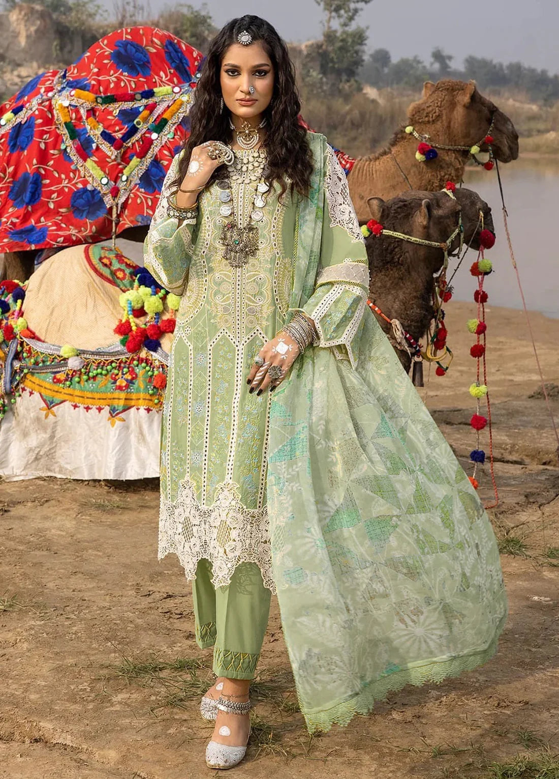 Embroidered Lawn 3 Piece Unstitched Suit ALL-D5522-24